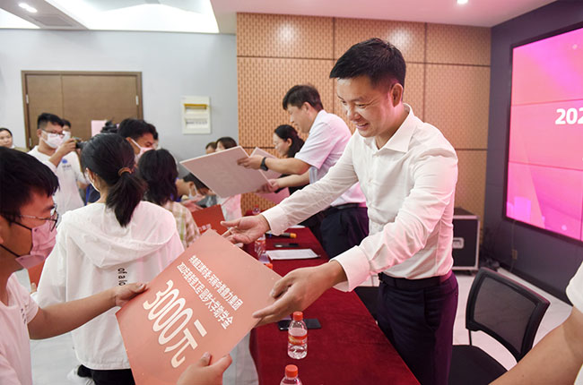 ��(ji��n)�ֹ���ح���u(y��)���������Y��40���l(w��i)�x�W(xu��)���A��W(xu��)��(m��ng)��