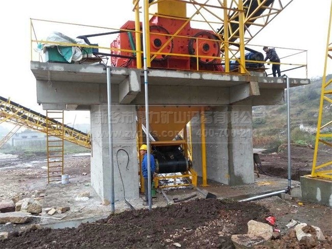 ����r���a��