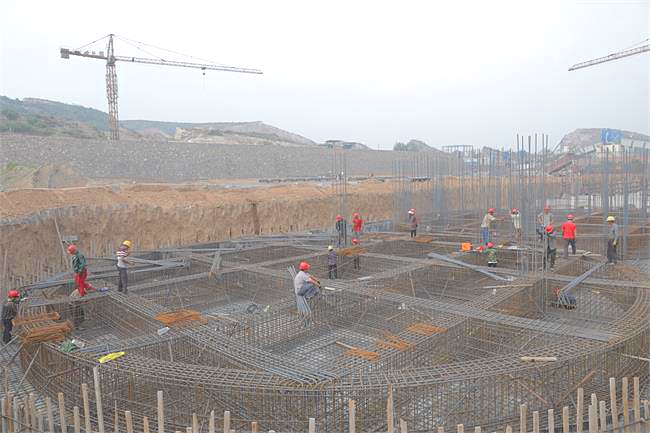 ���Ͳ�ʯ��ʩ���F��