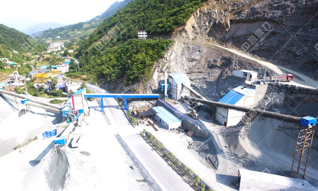 ������޿hƽϪʯ�ϏS�r�a(ch��n)300�����a(ch��n)��