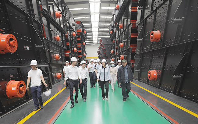 ����ʡ�˲Ź����΄ն����{�нM���^���u�������ܻ�һ�w���a܇�g