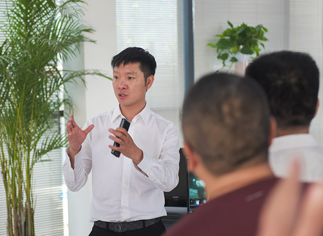 �˽��{��h���ǻۏS�^�пز���ϵ�y