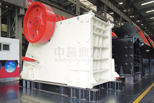 �����r����C(j��)